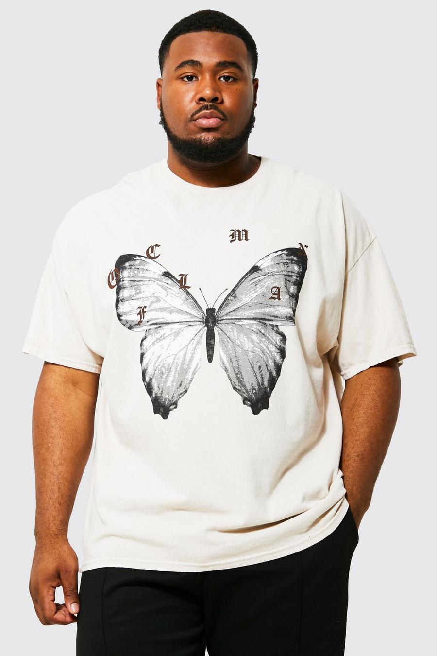 Camiseta Plus con estampado sobreteñido de texto y mariposas, Sand beis image number 1