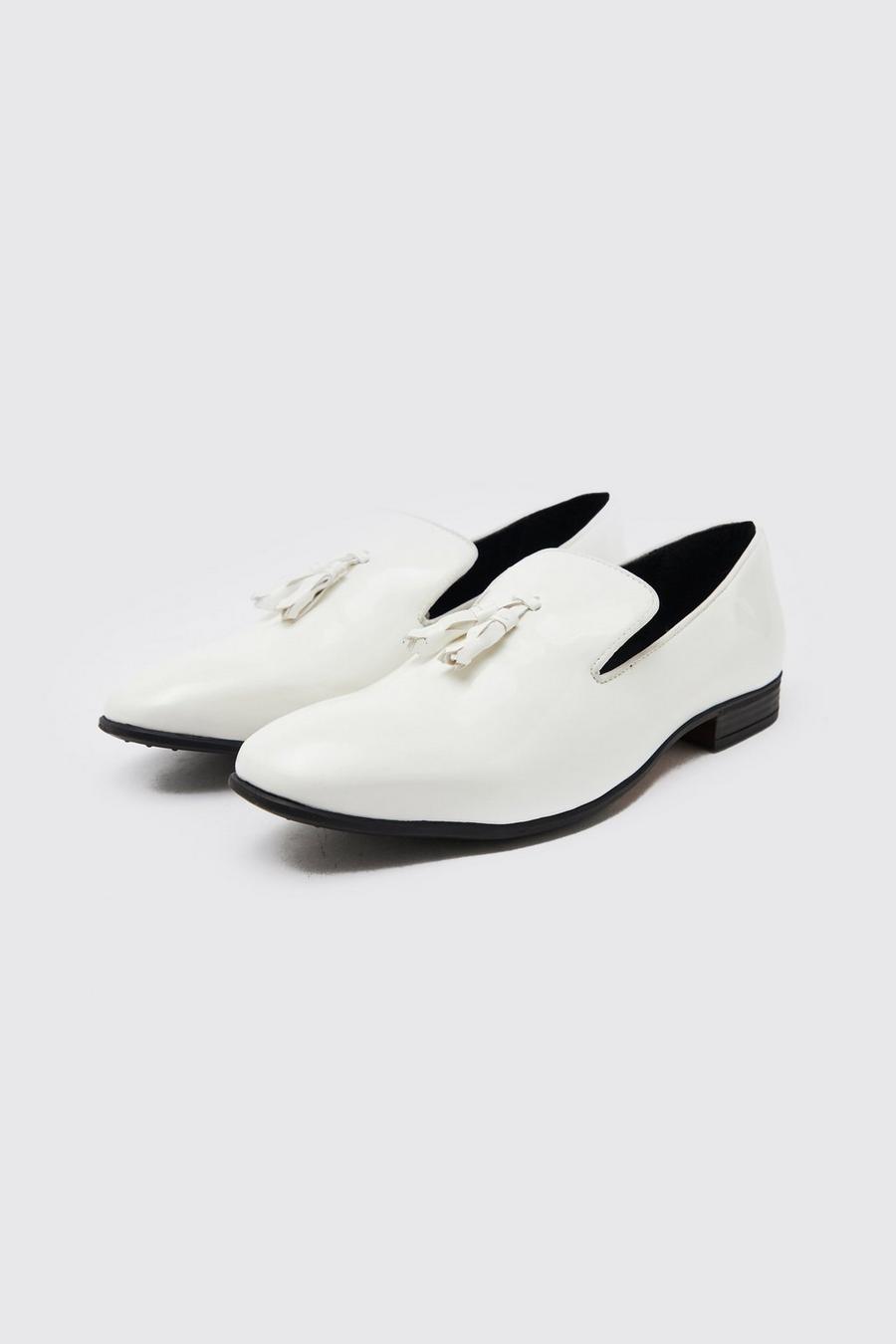 White Loafers i lack med fransar image number 1