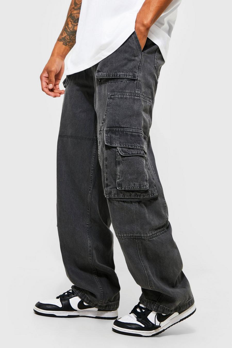 https://media.boohoo.com/i/boohoo/bmm21199_grey_xl/male-grey-baggy-fit-carpenter-panel-cargo-jeans/?w=900&qlt=default&fmt.jp2.qlt=70&fmt=auto&sm=fit