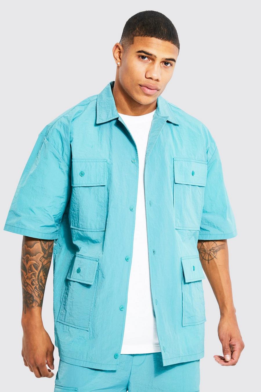 Camicia squadrata oversize con 4 tasche in nylon a effetto stropicciato, Ice blue