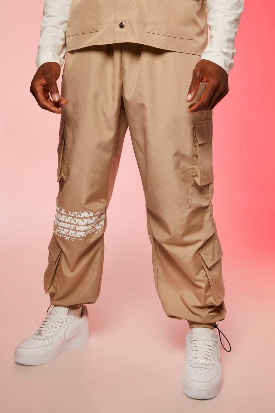 Pantalón holgado con multibolsillos cargo y costuras antidesgarros, Taupe beige image number 1