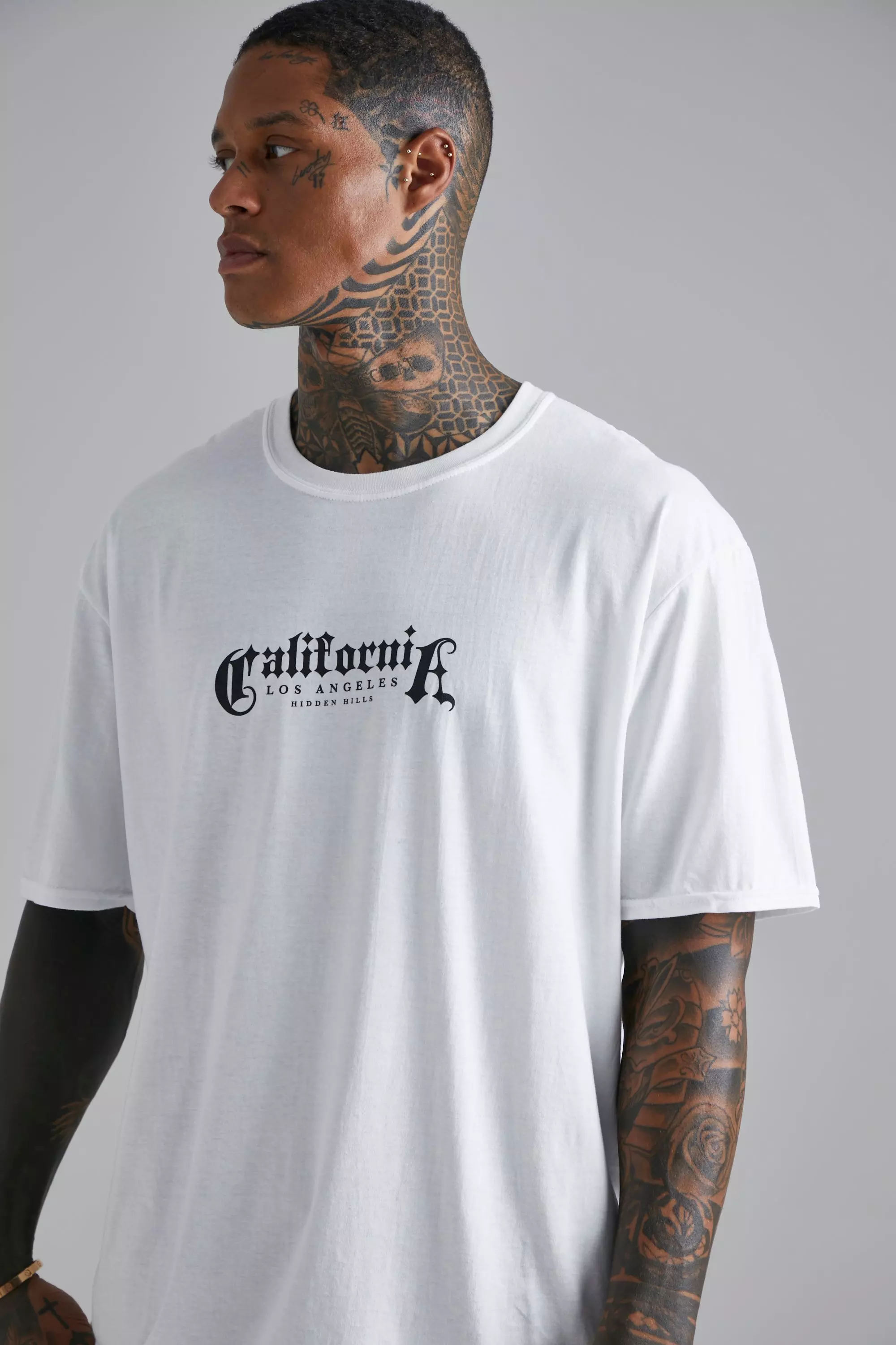Ropa de deporte boohoo  Camiseta oversize con estampado gráfico de  California White Hombre » Waikato Pop Up Weddings