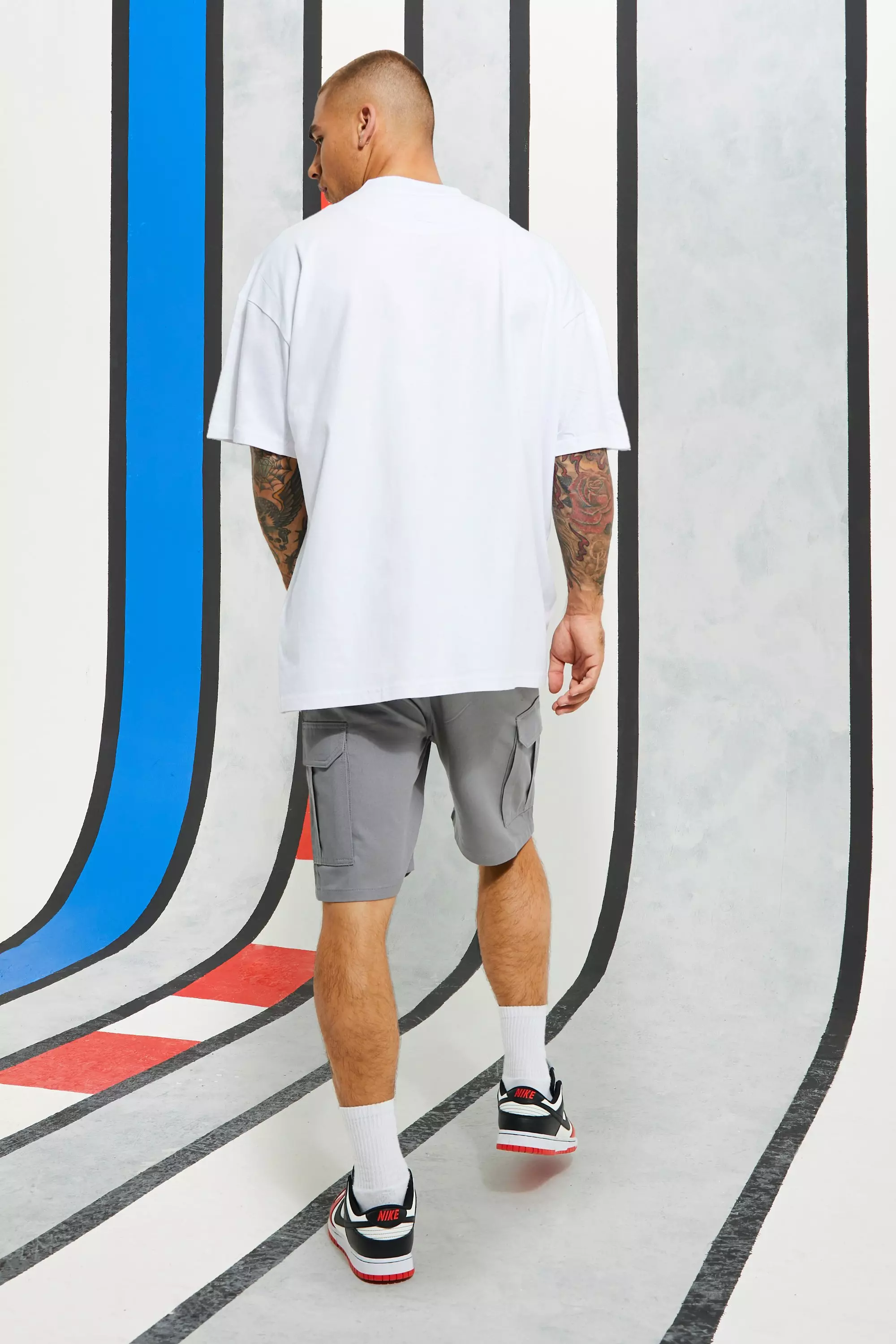 boohoo MOTO グラフィック Tシャツ & ショート セットアップ 2色 ランニングクラブTシャツ TEE スポーツグラフィック ユニ