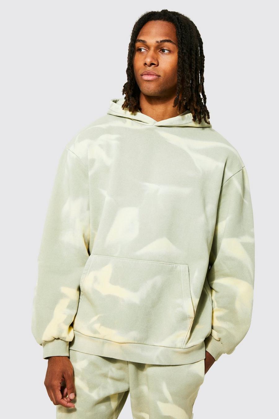 Sage green Oversize hoodie med batikmönster image number 1