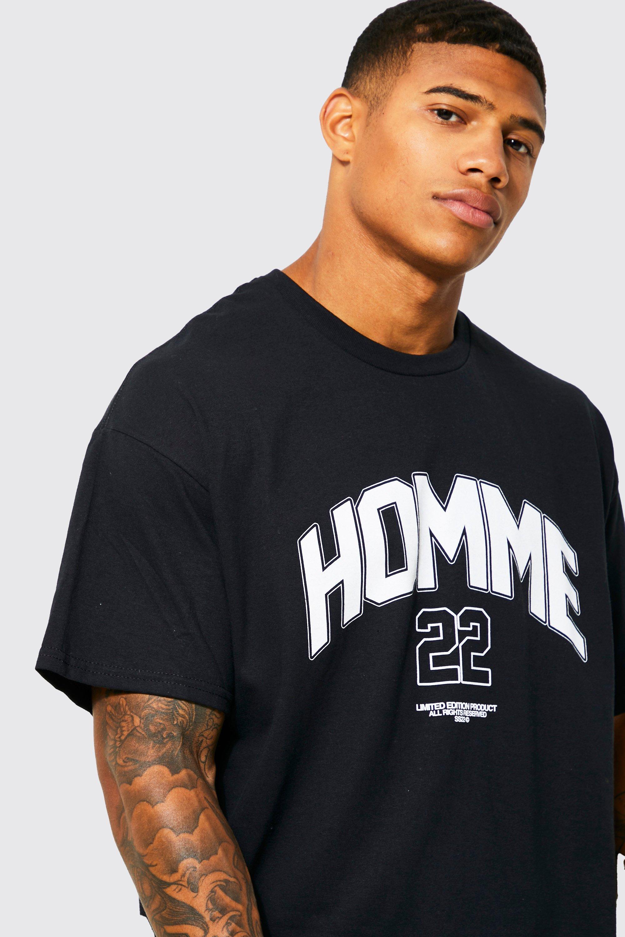 Camiseta oversize con estampado de universitario Homme | boohoo