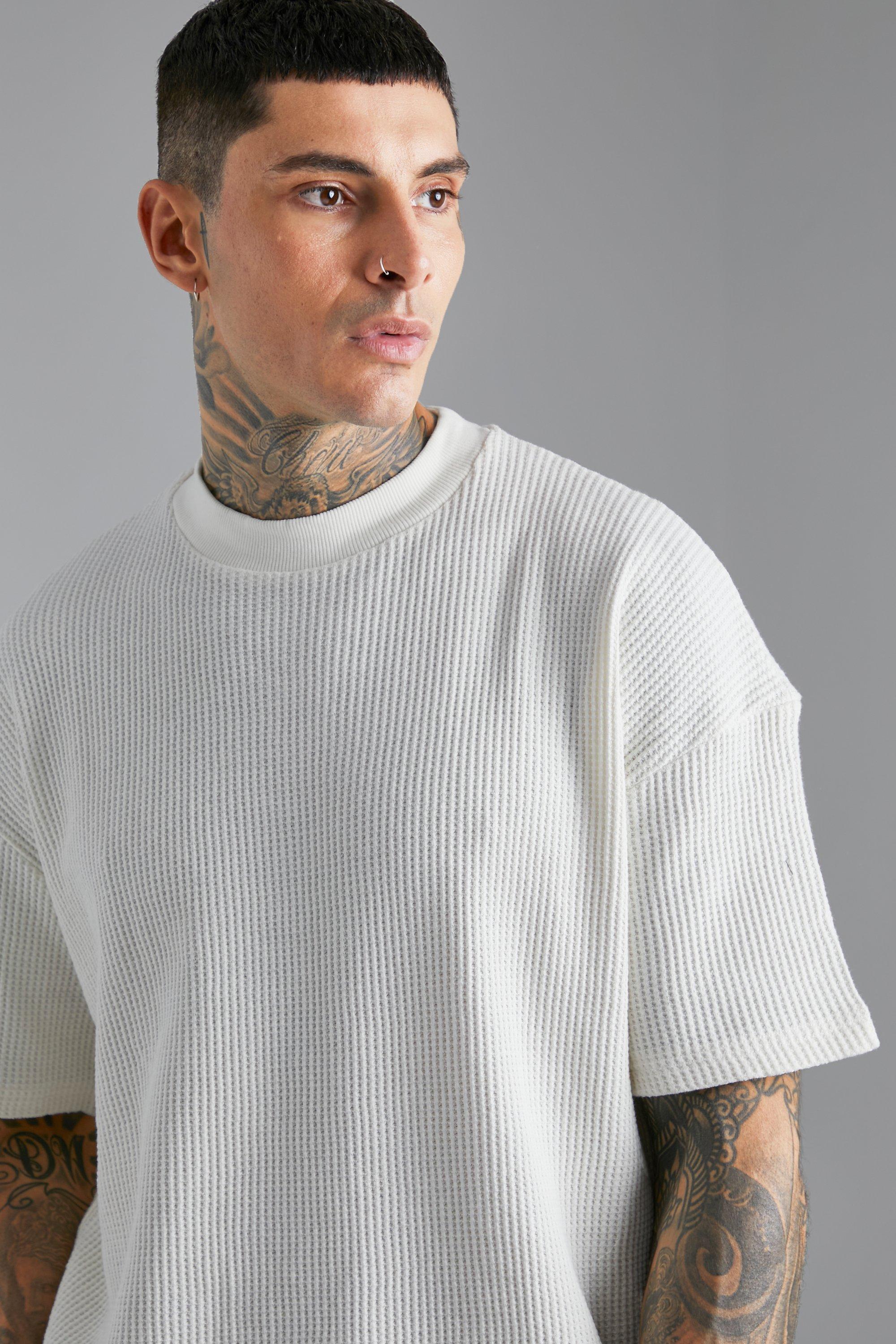 https://media.boohoo.com/i/boohoo/bmm22774_ecru_xl_3/male-ecru-oversized--extended-neck-waffle-t-shirt