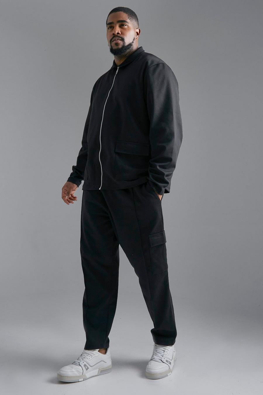 Conjunto Plus de pantalón deportivo cargo y chaqueta ajustada, Black image number 1