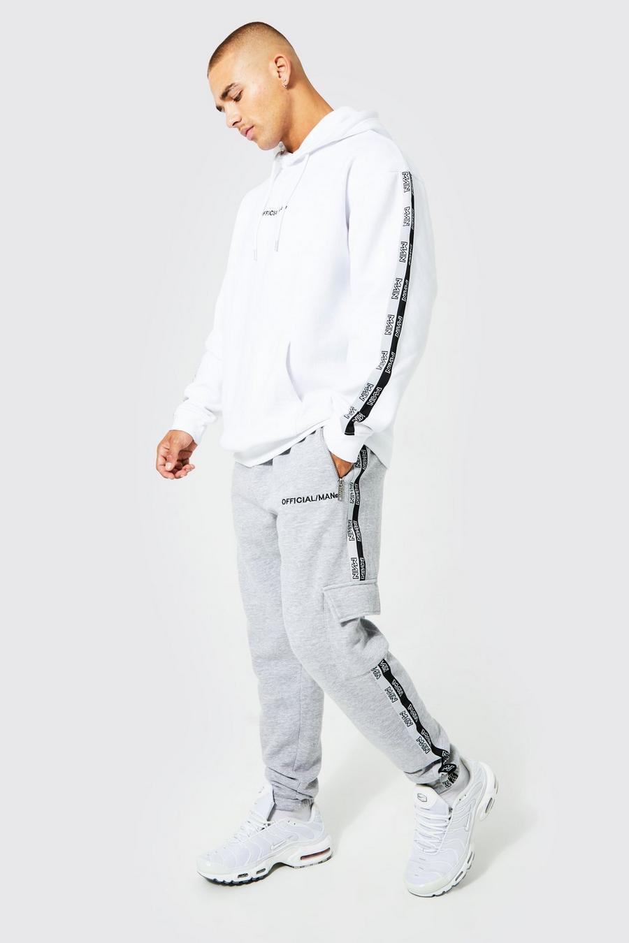 לבן חליפת טרנינג מכנסי דגמ"ח וקפוצ׳ון עם כיתוב Official Man ופס image number 1