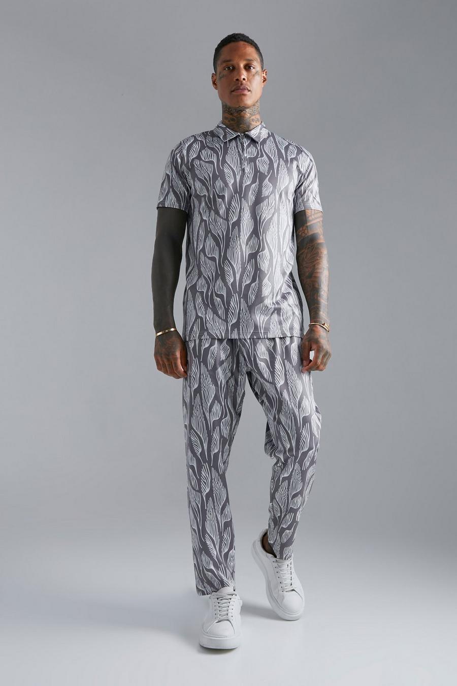 Grey Pleated Printed Slim Polo, Jogger Set  image number 1