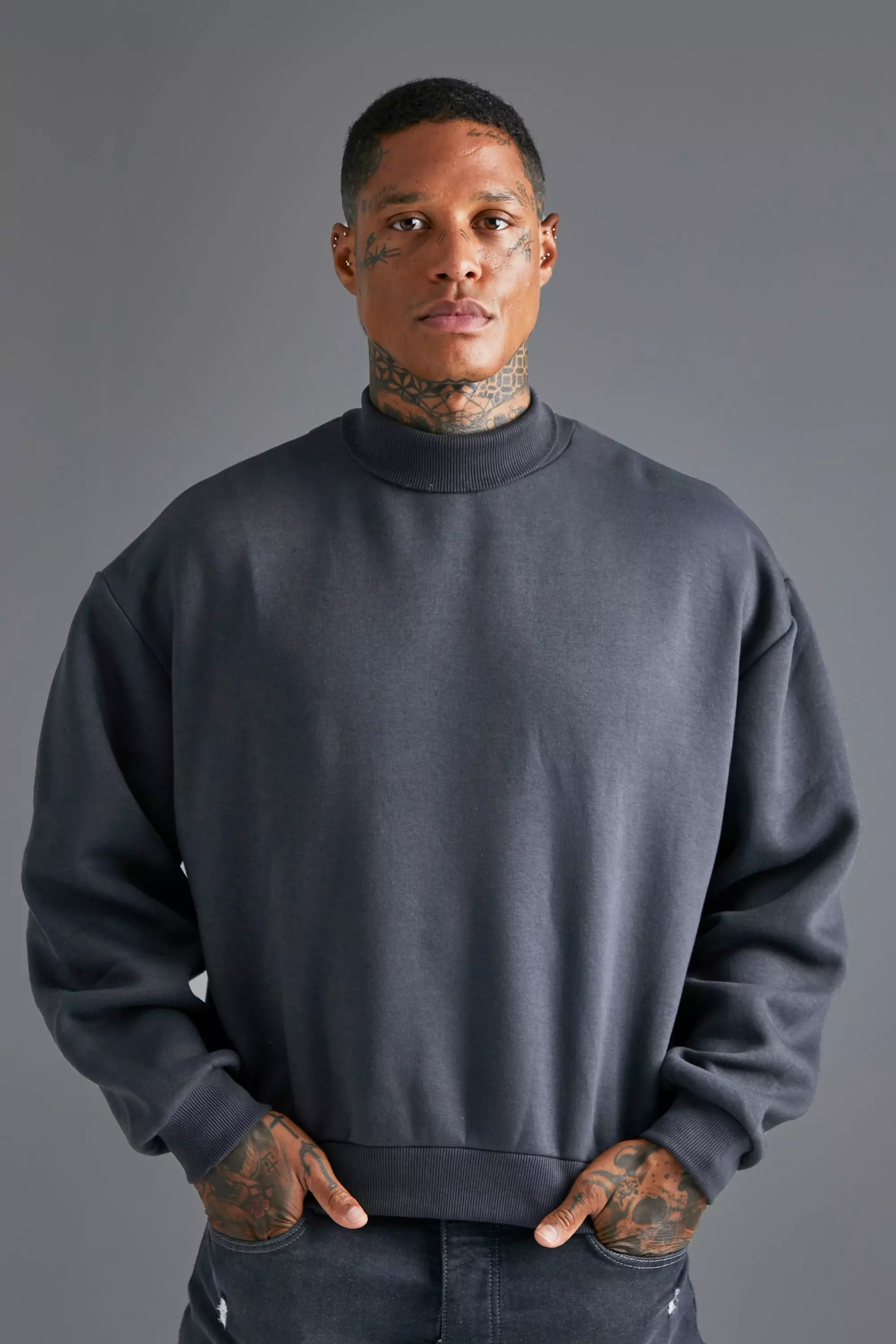 Half shop neck sweatshirt