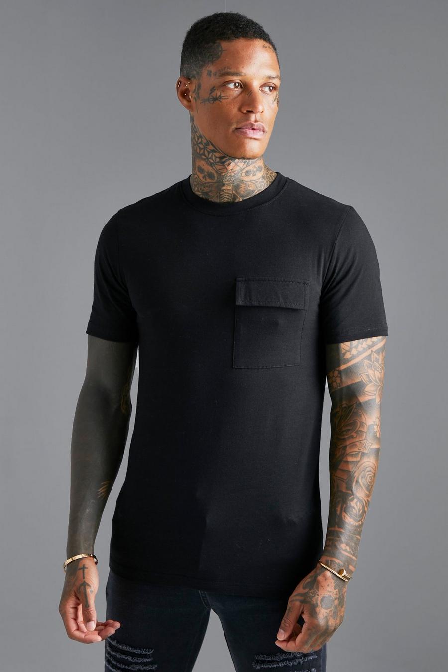 Black Muscle Fit Cargo T-shirt image number 1