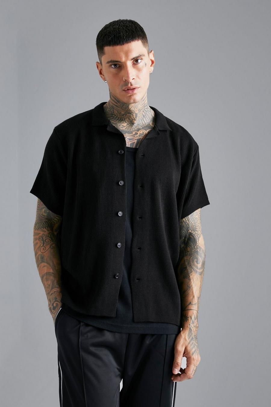 Black svart Short Sleeve Knitted Pleated Revere Shirt  image number 1