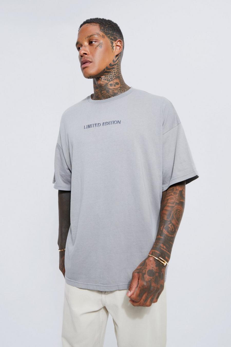 Man Oversized Washed T-shirt | Boohoo UK