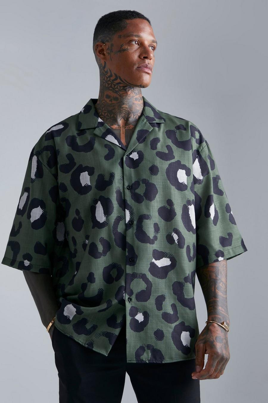 Khaki Oversized Dierenprint Slub Overhemd Met Driekwartsmouwen