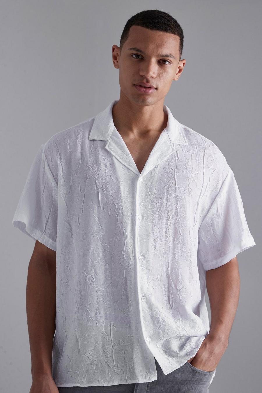 White Tall Kortärmad skjorta med bowlingkrage och struktur image number 1