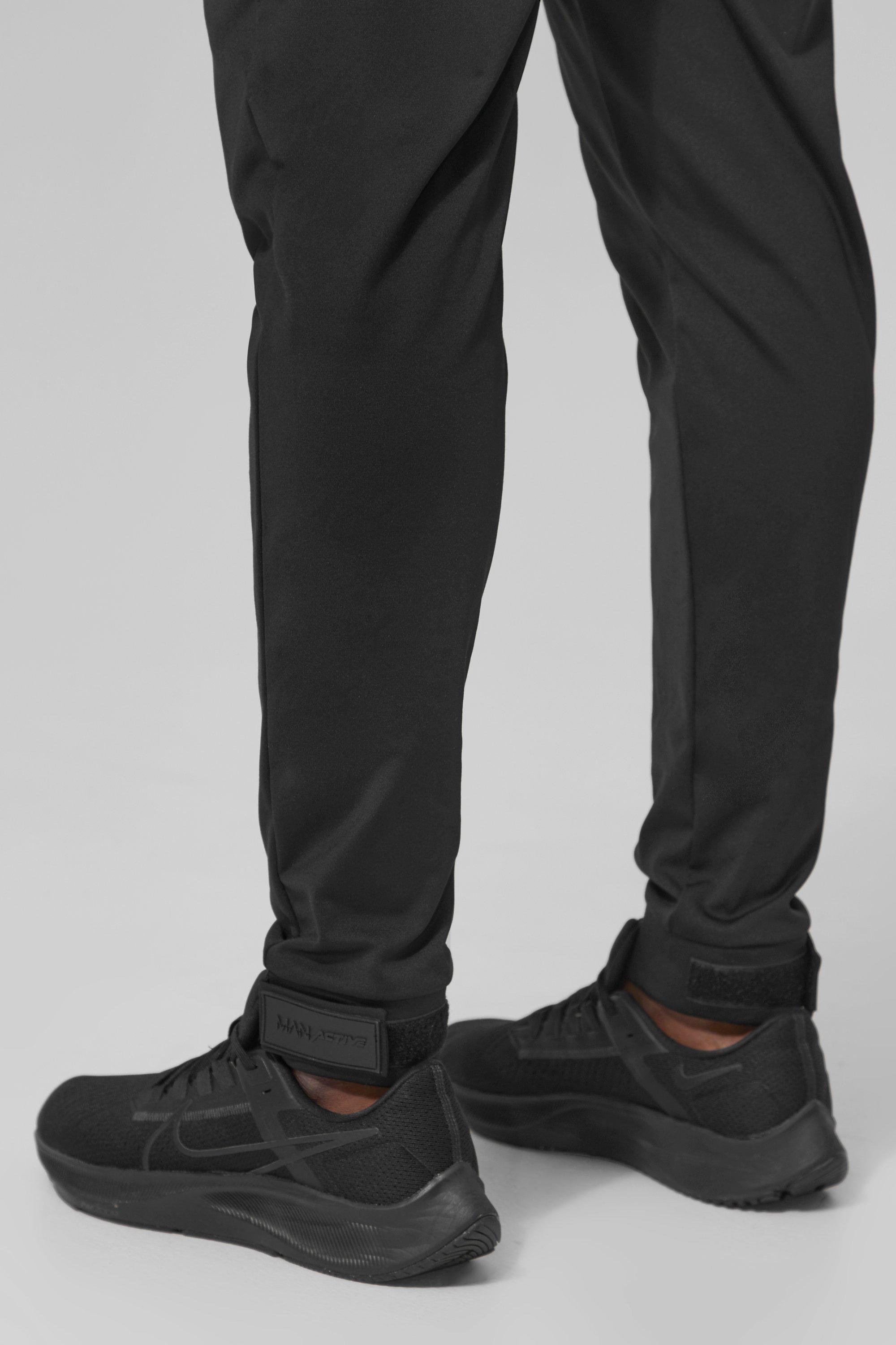 Man Active Gym Tapered Fit Jogger