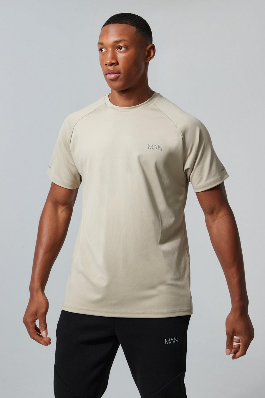 Man Active Gym Raglan T-Shirt, Taupe image number 1