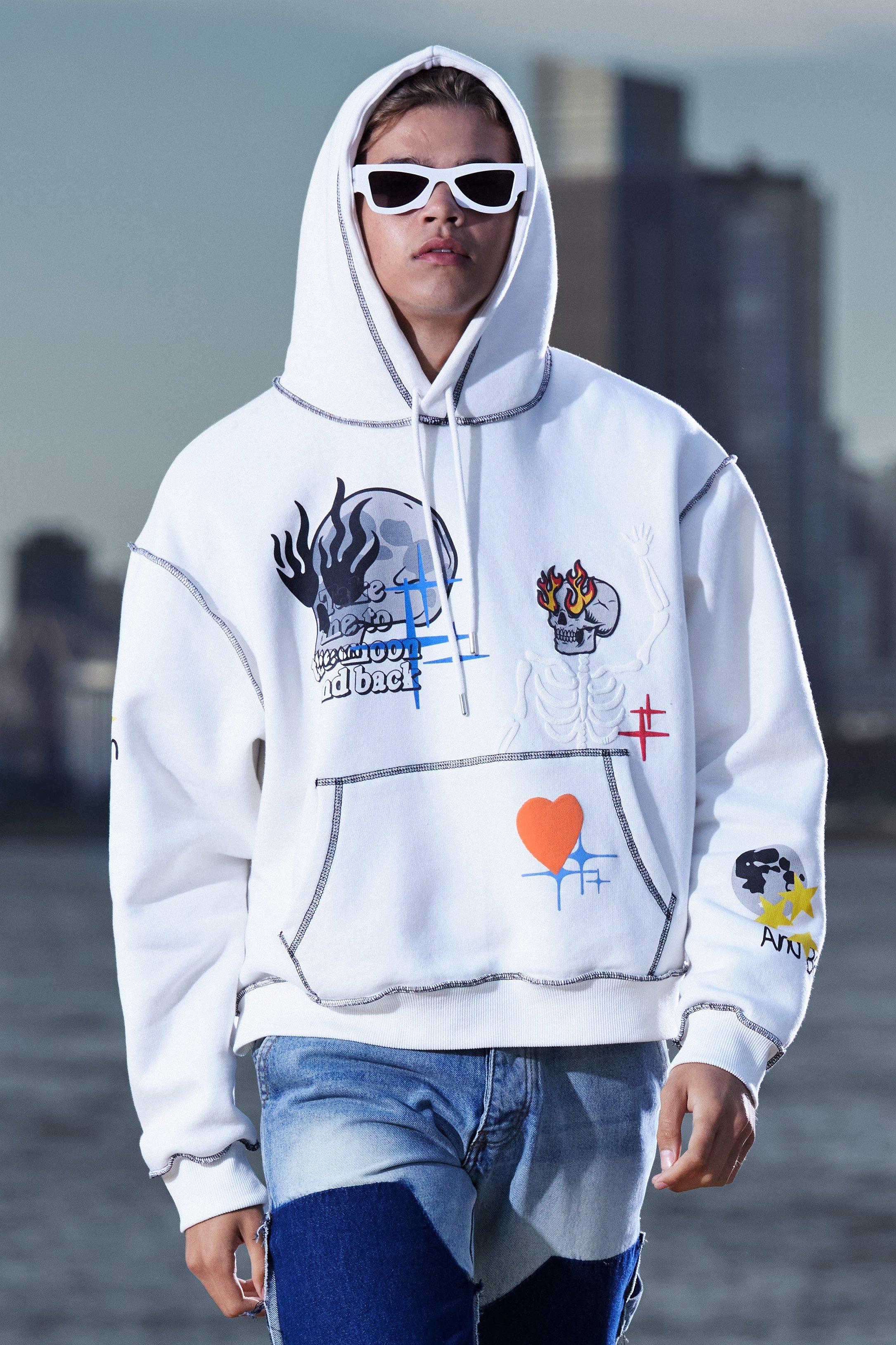 Sudadera oversize recta con capucha y estampado grafico de luna boohoo ES