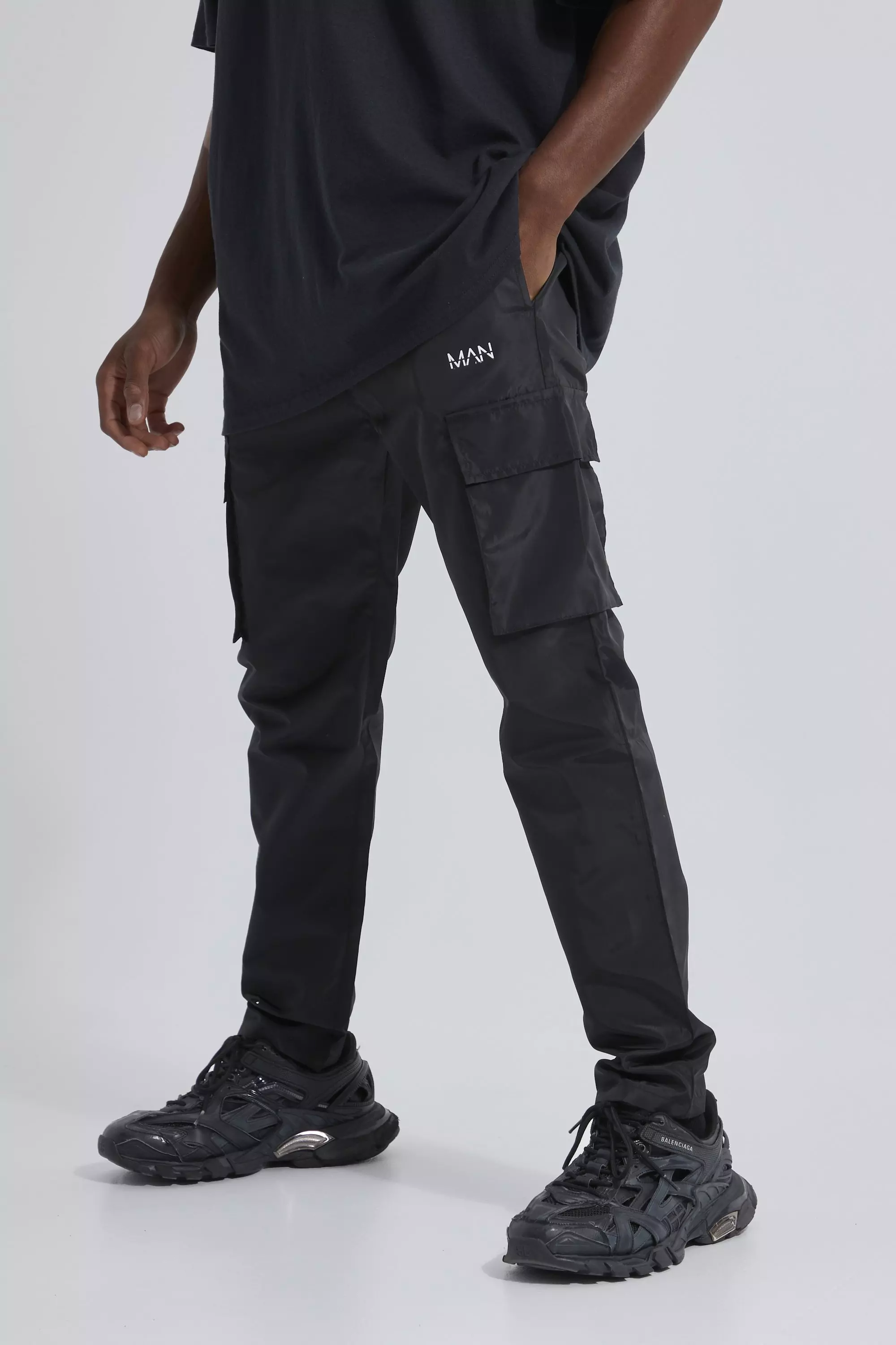 Boohooman shell best sale buckle joggers