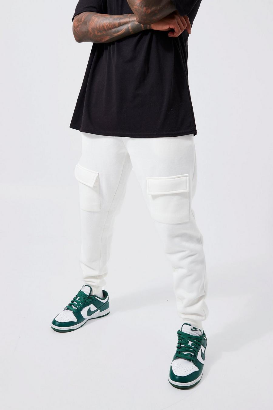 Pantalón deportivo ajustado con bolsillos cargo frontales, Ecru image number 1