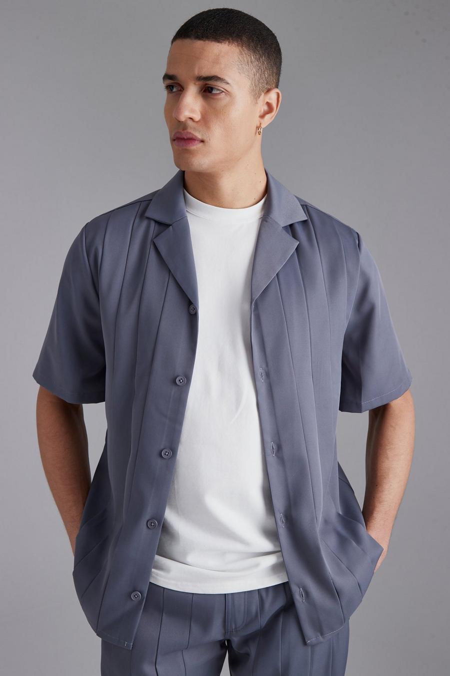 Grey Short Sleeve Revere Smart Pleated Shirt image number 1