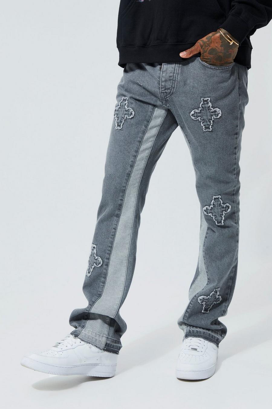 אפור ביניים ג'ינס מתרחב בגזרה צרה מבד קשיח עם פאנלים