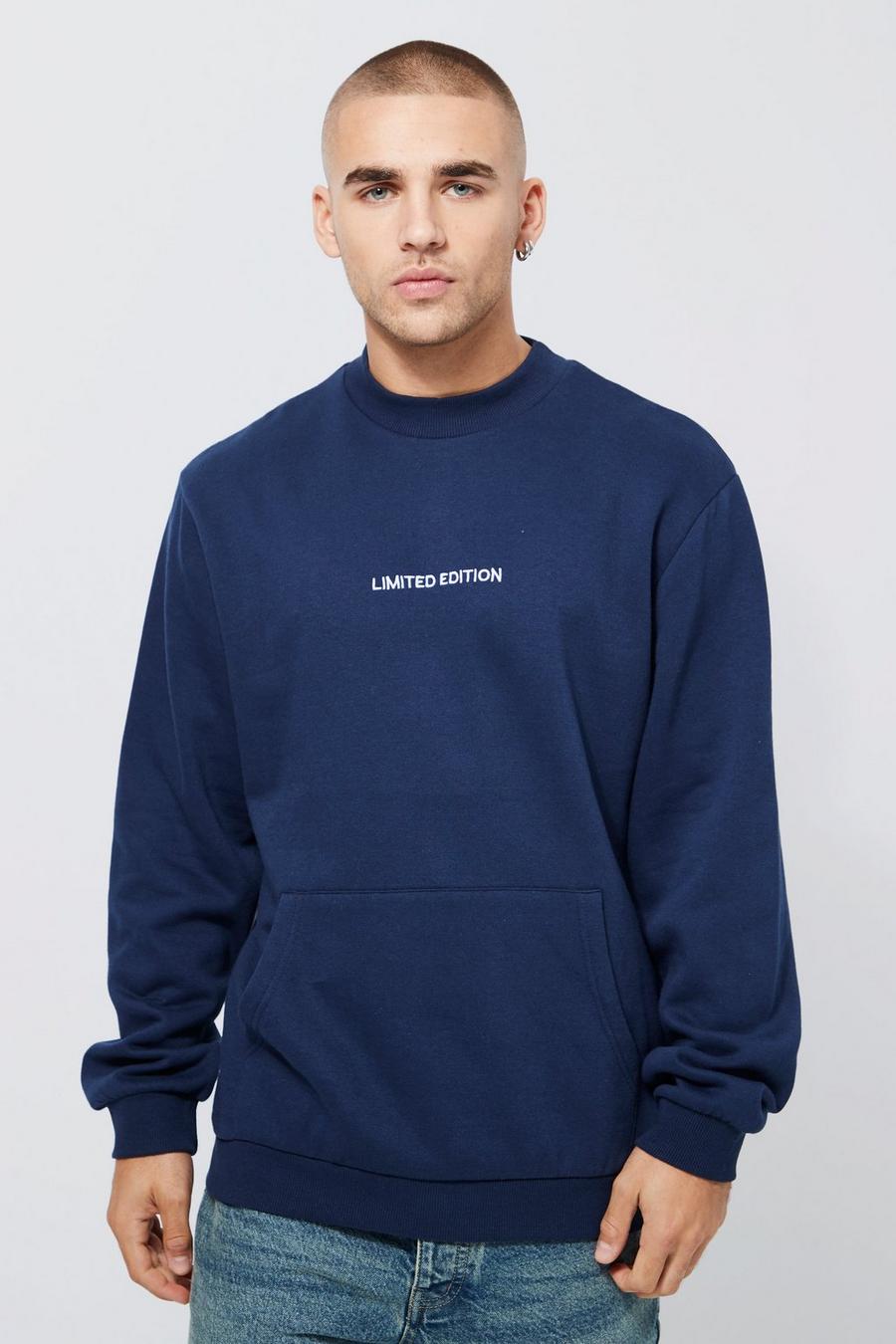 Navy marinblå Limited Sweatshirt med hög halsmudd
