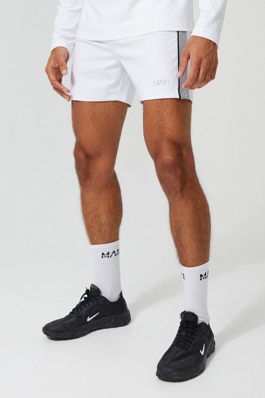 White Man Active Performance Voetbal Shorts image number 1