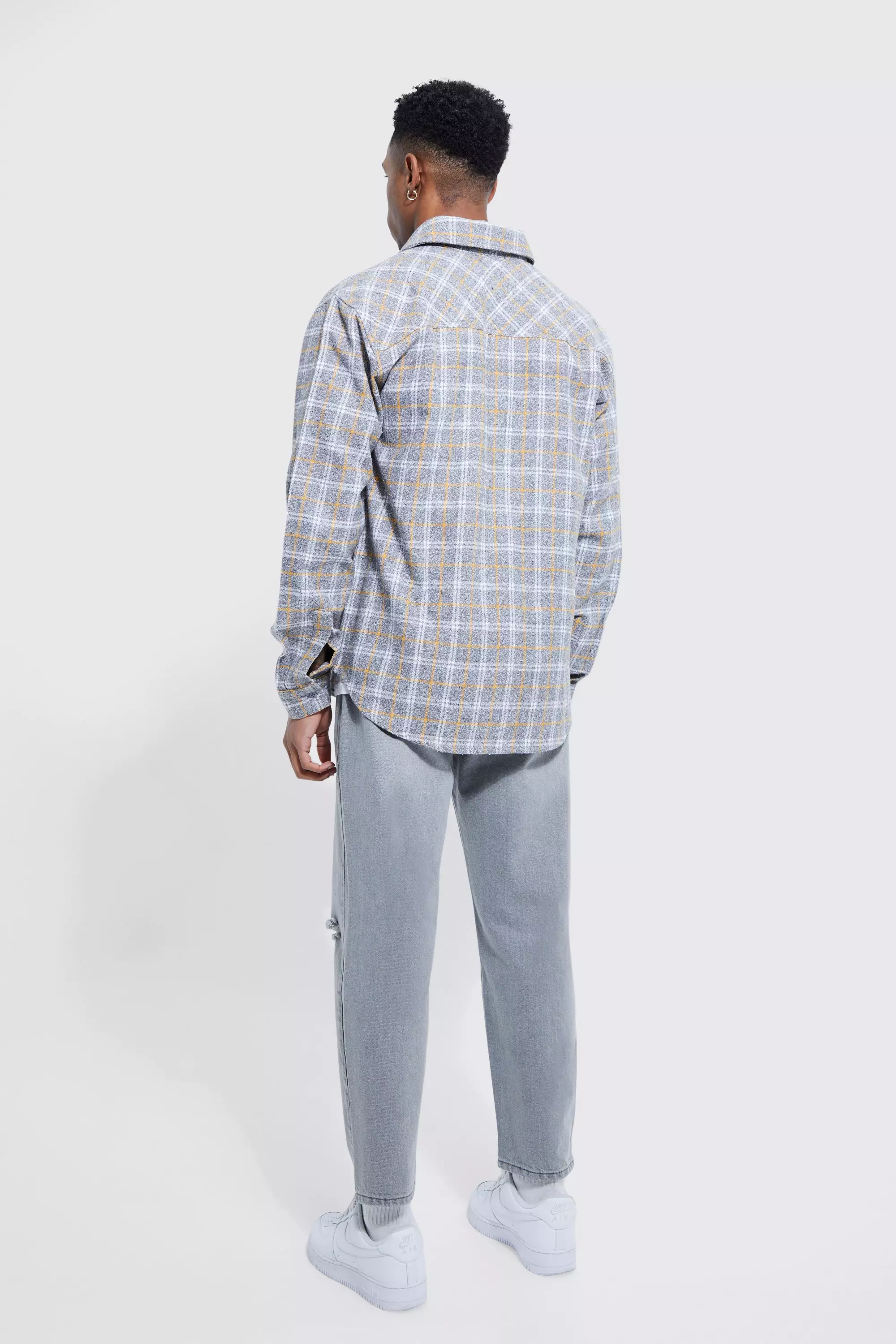 Mid grey Tapered Relaxed Jeans With Knee Rips alternative image