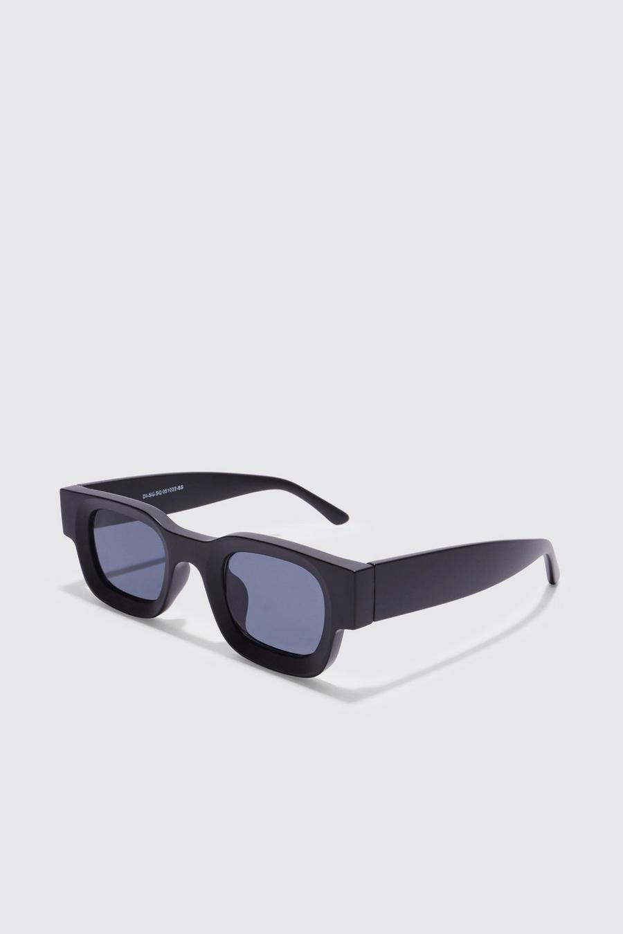 Black svart Plastic Chunky Classic Sunglasses image number 1