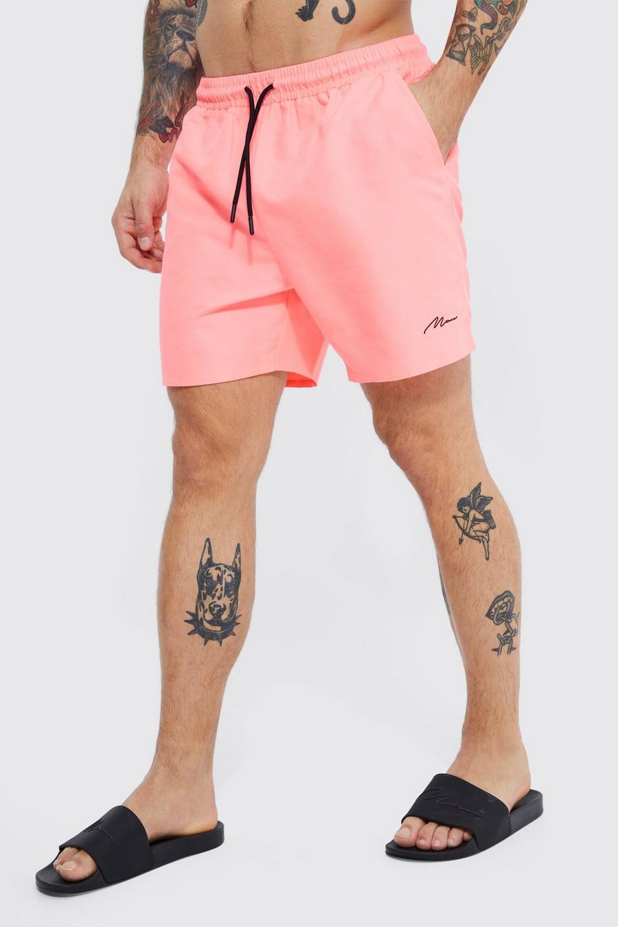 Neon-pink rosa Man Signature Mid Length Swim Shorts image number 1
