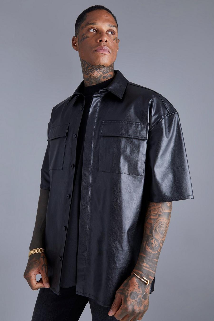 Kurzärmliges kastiges Oversize PU-Hemd, Black image number 1