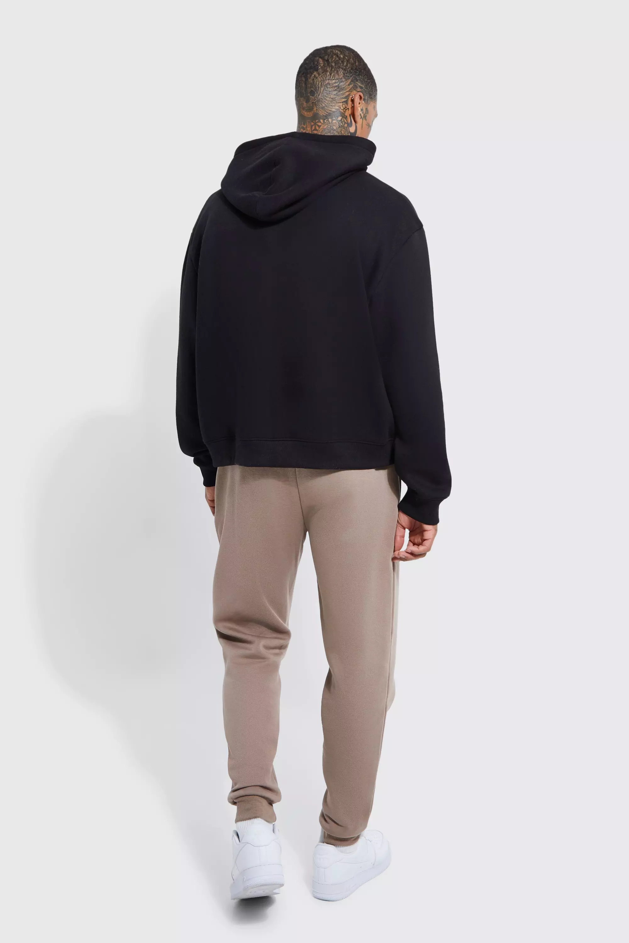 Taupe Man Slim Fit Jogger alternative image