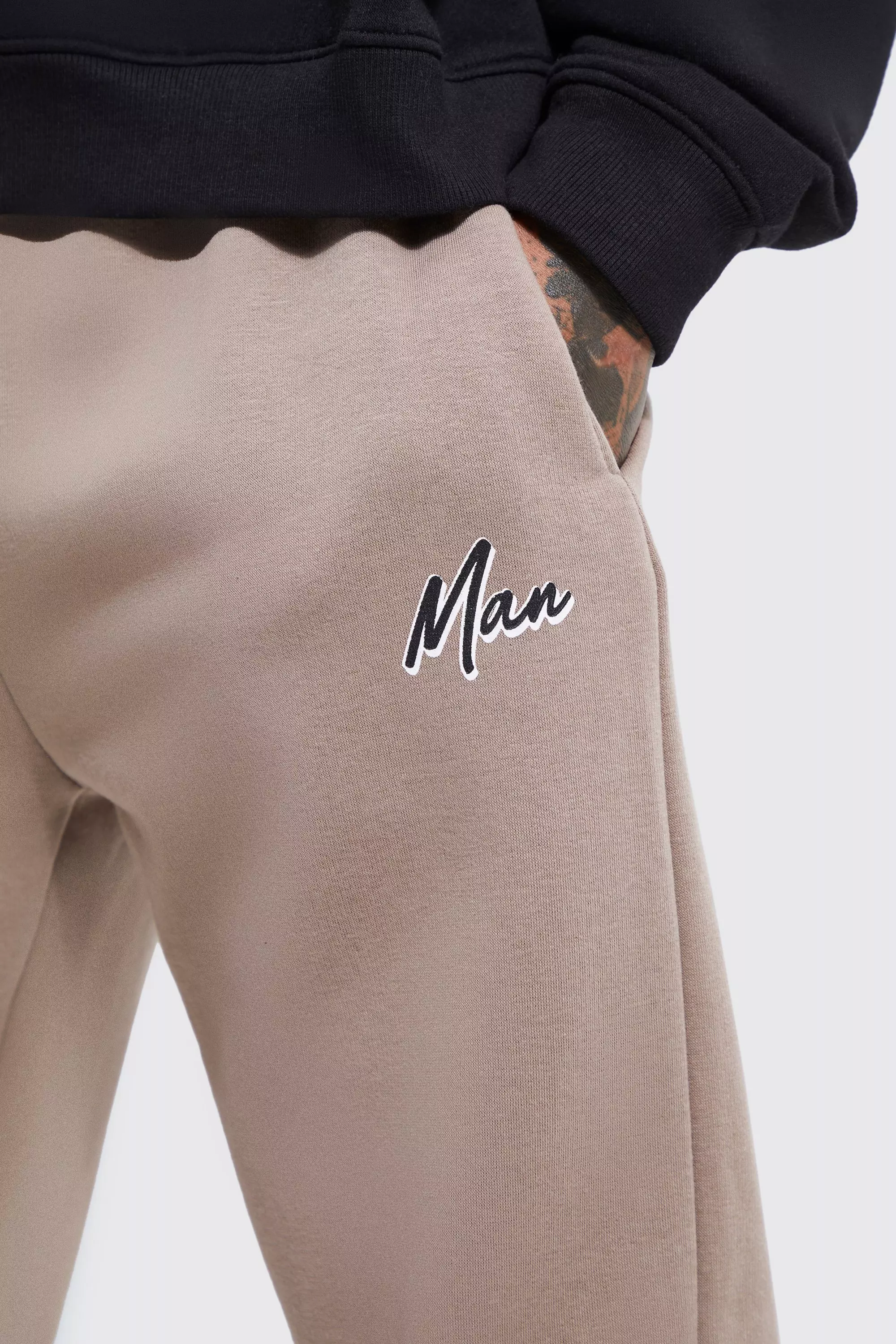Taupe Man Slim Fit Jogger alternative image