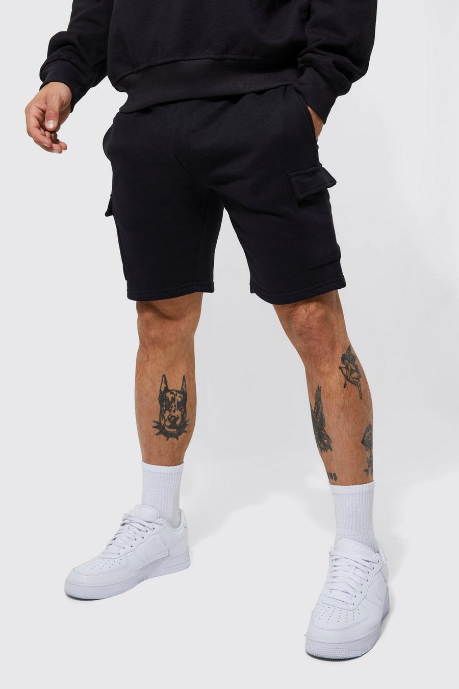 Mittellange Basic Slim-Fit Jersey Cargo-Shorts, Black image number 1