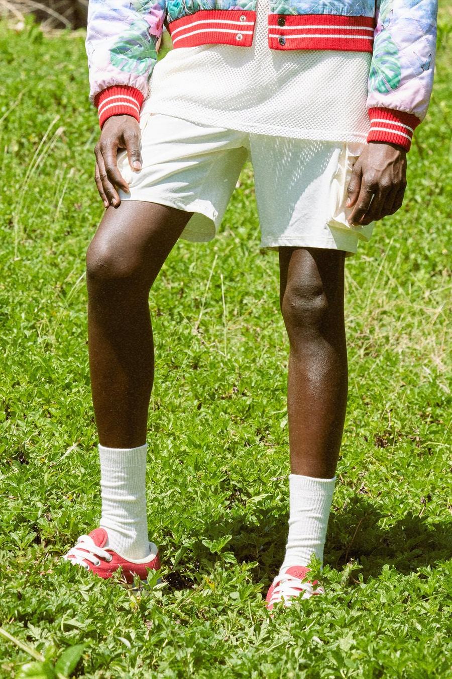 Ecru Shorts med fickor och elastisk midja image number 1
