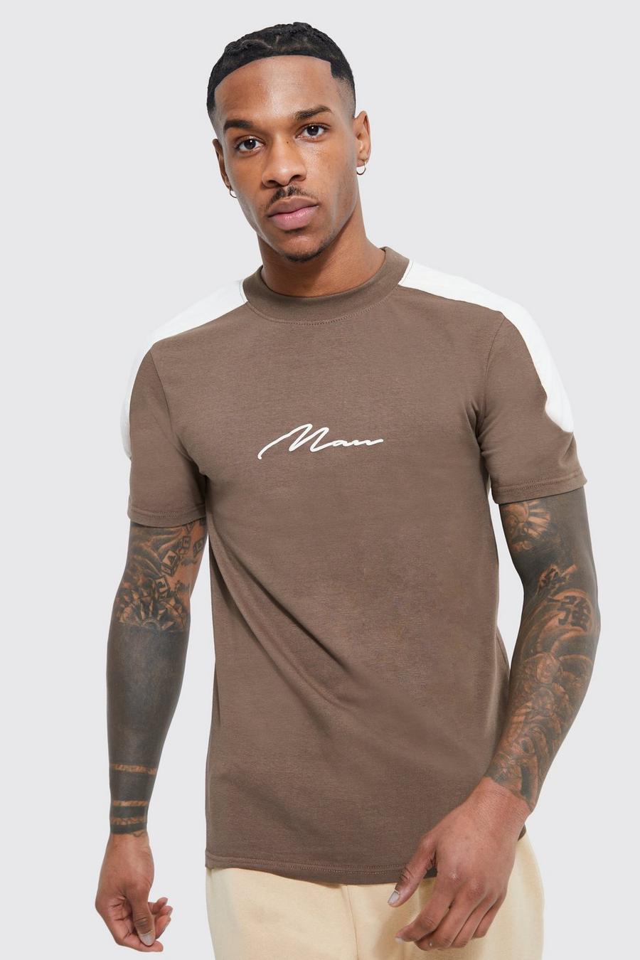 Chocolate Muscle Fit Man Colour Block T-shirt image number 1