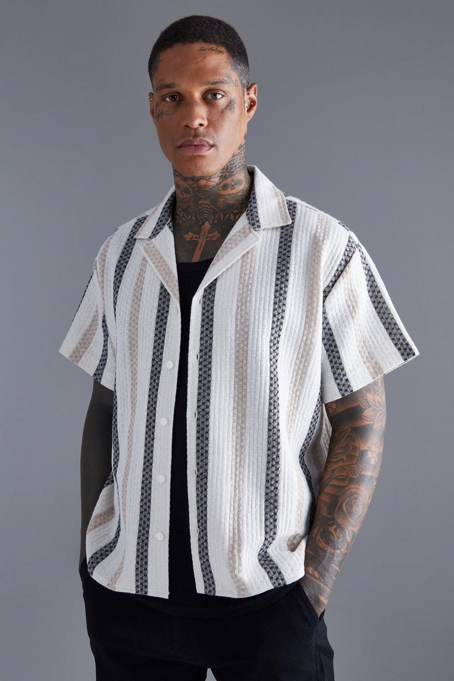 Men's Short Sleeve Boxy Linen Look Stripe Shirt | Boohoo UK