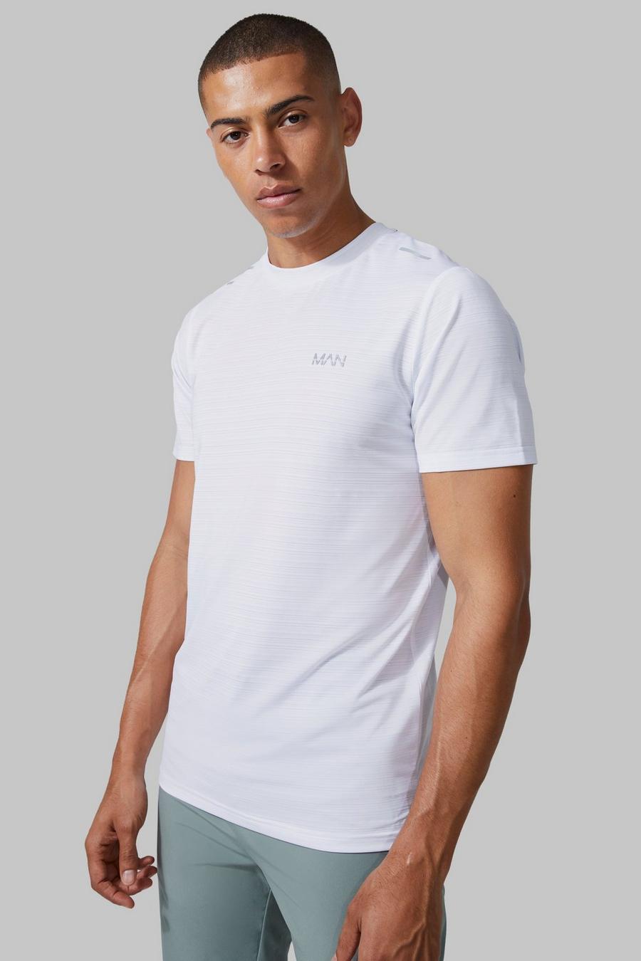Man Active Lightweight Performance T-Shirt, White blanc