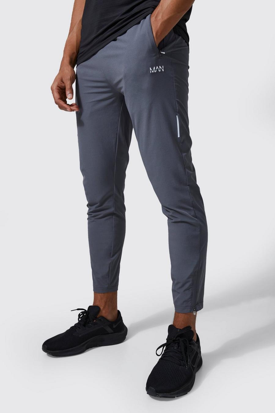 Charcoal gris Man Active Lightweight Performance Joggers 