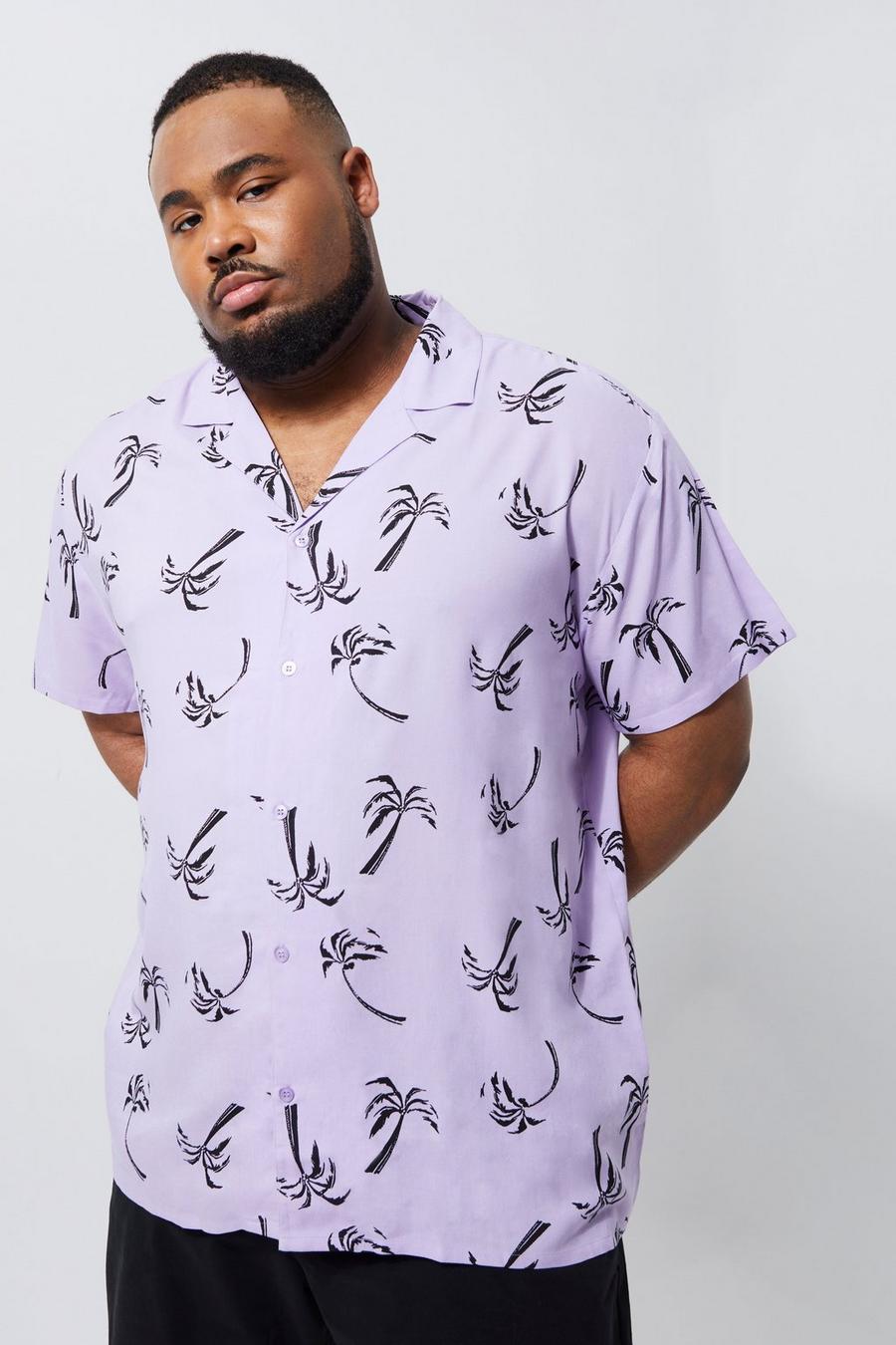 Lilac Plus Kortärmad mönstrad skjorta i viskos med bowlingkrage image number 1