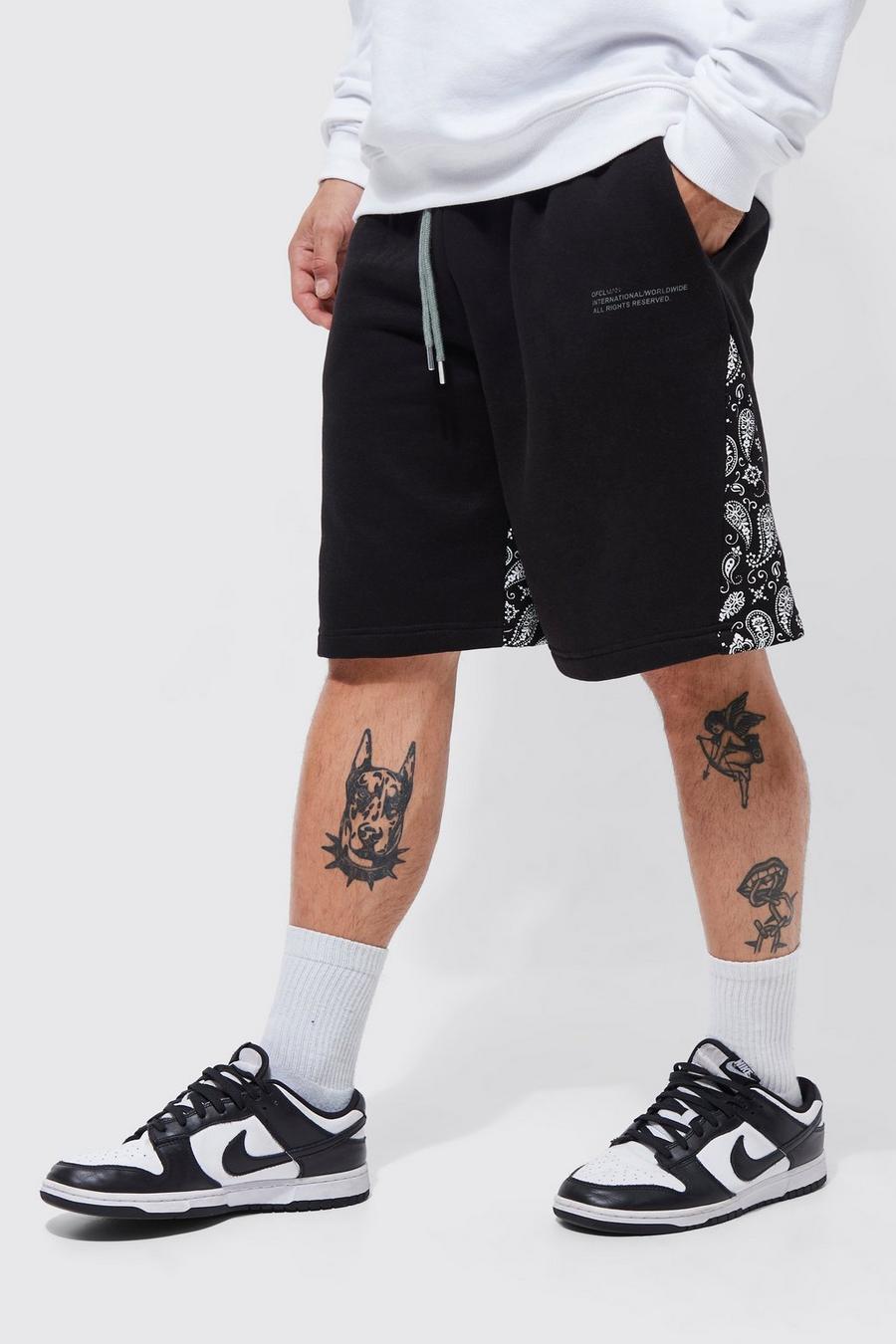 Oversize Shorts mit Bandana-Print, Black noir