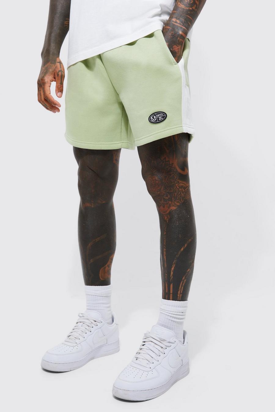 Mittellange lockere Shorts, Sage green