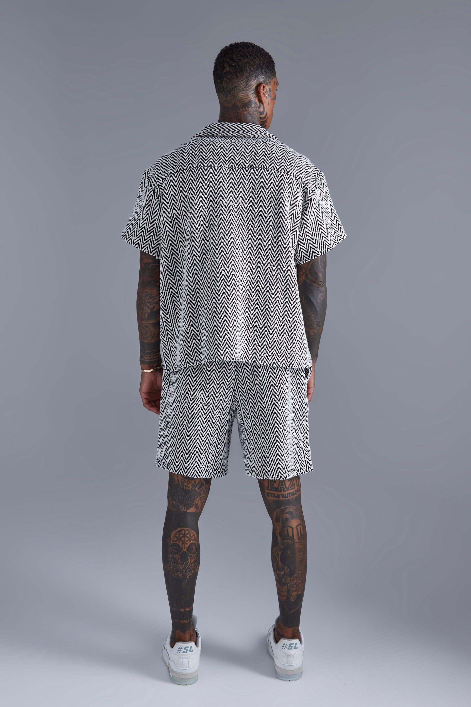 ziggyzazaTシャツ　3-5y Short Sleeve Zig Zag Jacquard Boxy Shirt And Short Set | boohoo