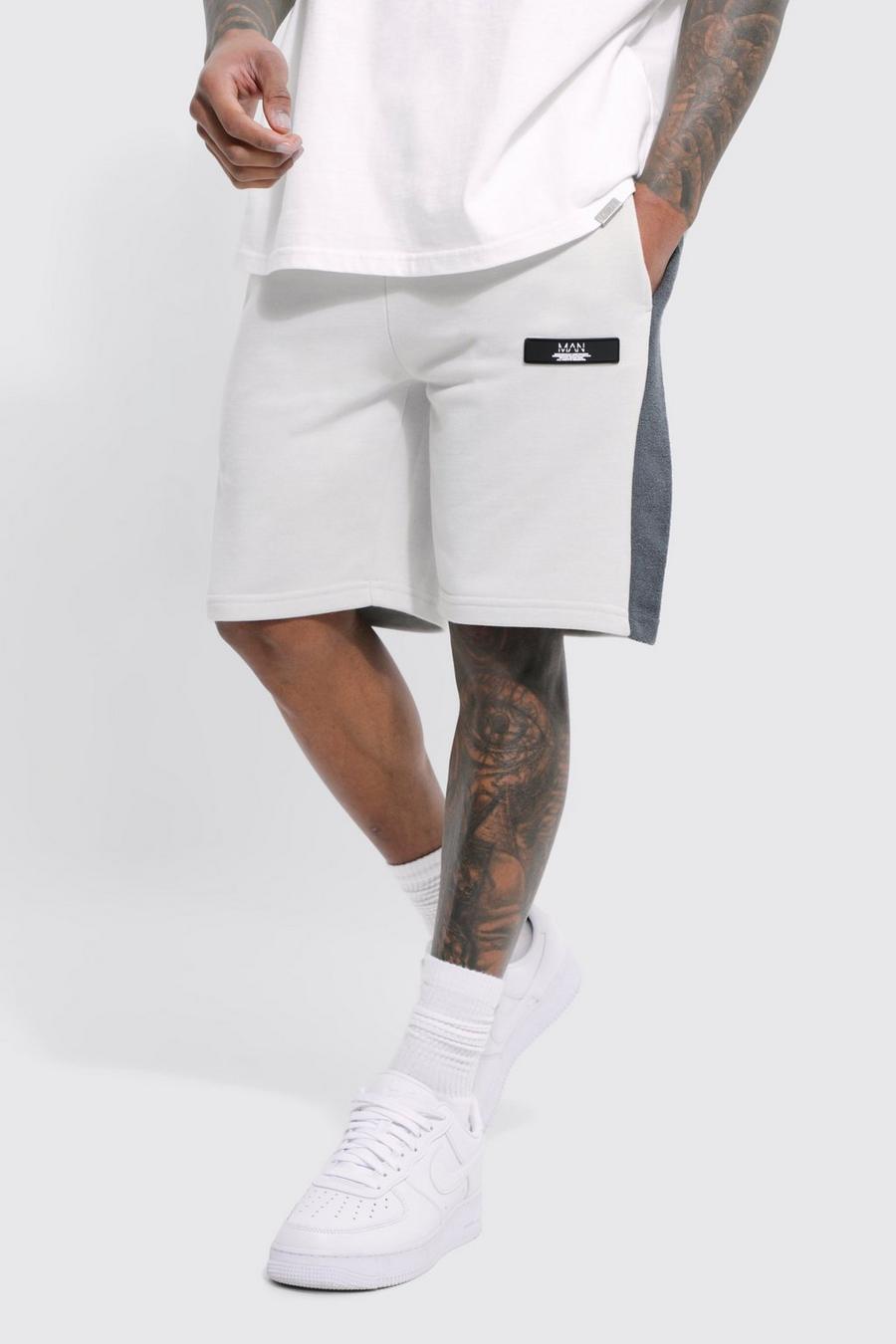 Grey grå Mellanlånga loose fit shorts med sidopaneler