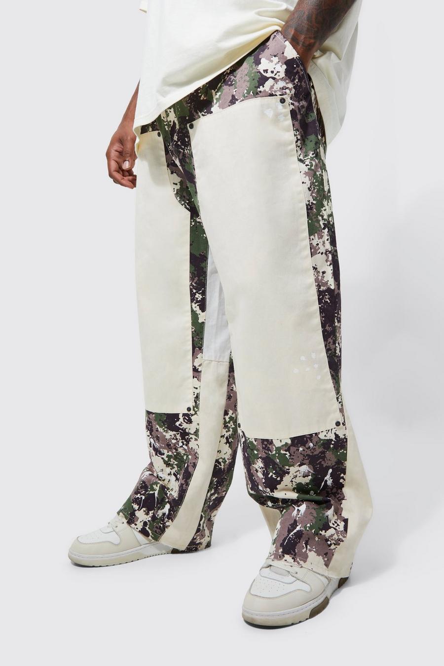 Pantaloni Plus Size rilassati in fantasia militare con pannelli stile Carpenter fissi, Camo image number 1