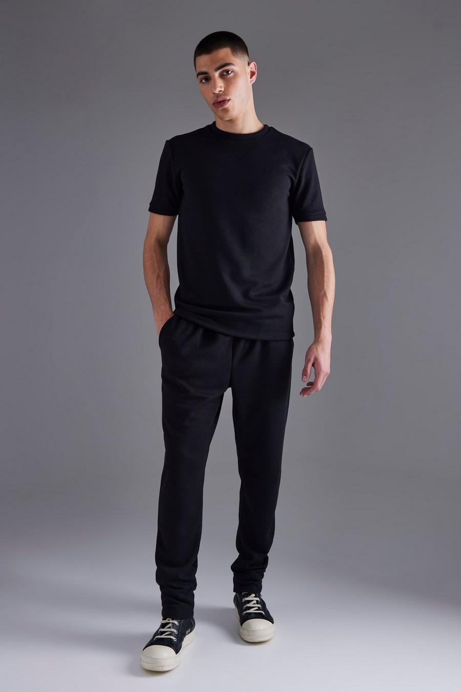 Black Muscle Fit T-shirt And Tapered Jogger Set  image number 1