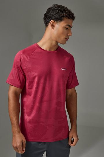 Man Active Camo Raglan Performance T-shirt berry