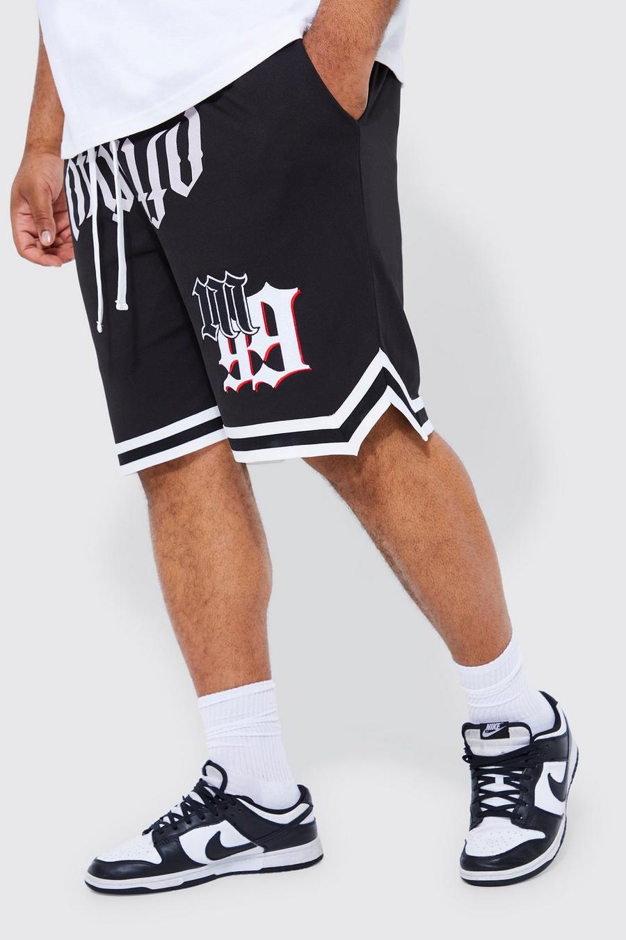 Plus Basketball-Shorts mit Gothic-Applikation, Black noir