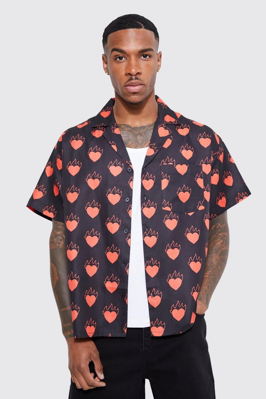 Short Sleeve Boxy Slub Heart Flame Shirt, Black negro